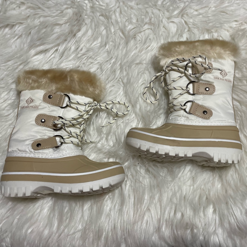 Dream Pairs Cream and Tan Cozy Winter Boots
